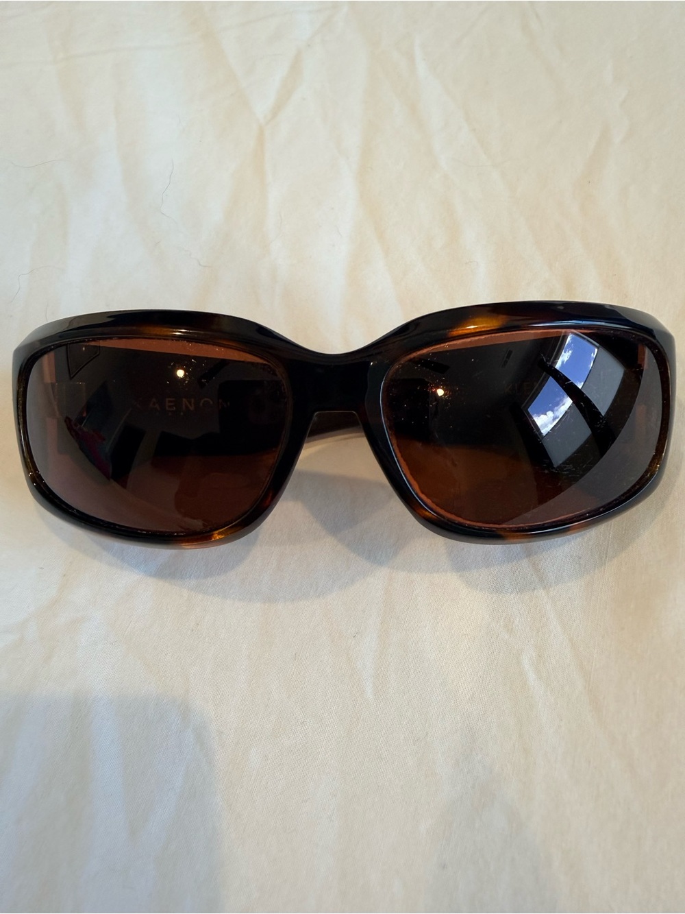 Kaenon Tortoiseshell polarized Sunglasses - Brown Lenses